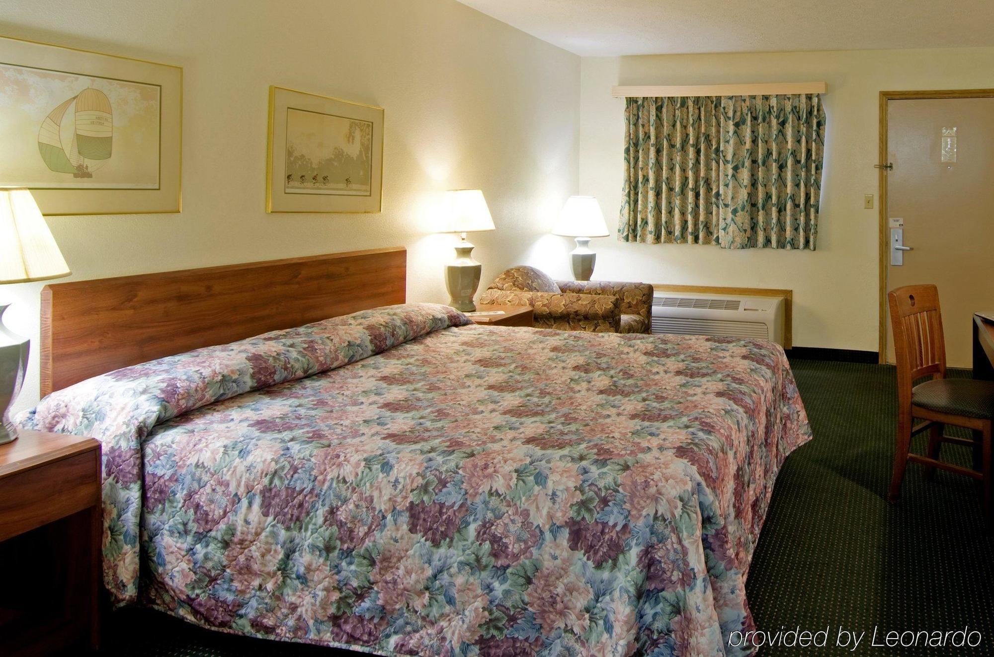 Economy Express By Magnuson Worldwide Motel 2*