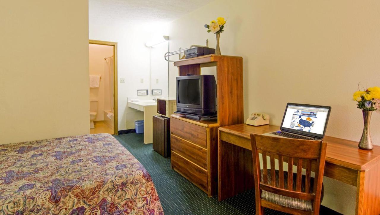 Economy Express By Magnuson Worldwide Motel 2*